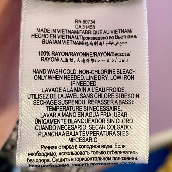 BCBGeneration Sleeveless Black and White Romper - Picture 4 of 5